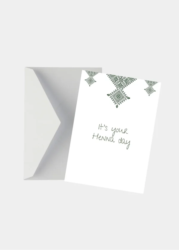 Staande 'It's your Henna day' wenskaart gepresenteerd naast een bijpassende witte envelop.